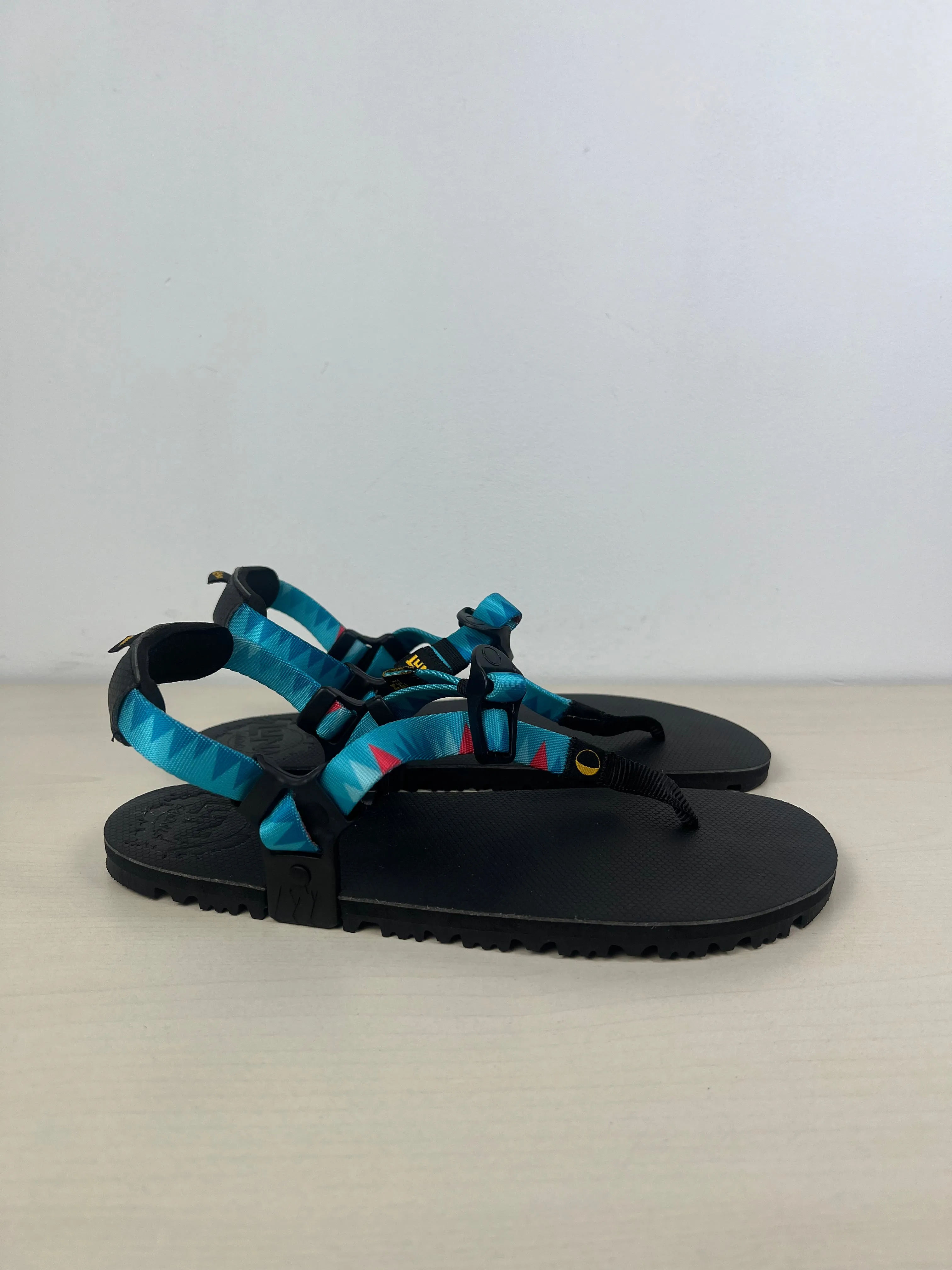 Black & Blue Sandals Sport LUNA, Size 7