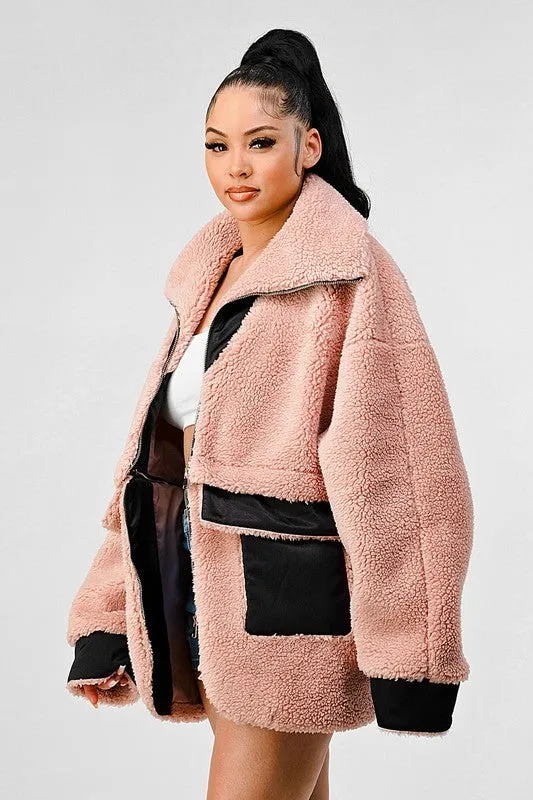 OVERSIZED SHERPA WITH CONTRAST JACKET